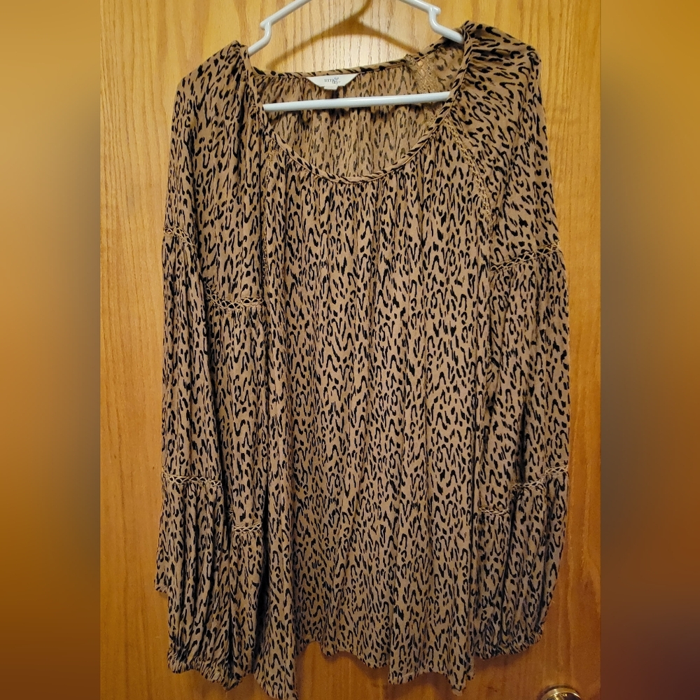Terra & Sky Leopard Print Balloon Sleeve Top 4X